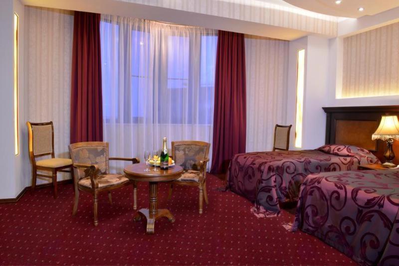 Spa Hotel Grace Forum Jerevan Rom bilde