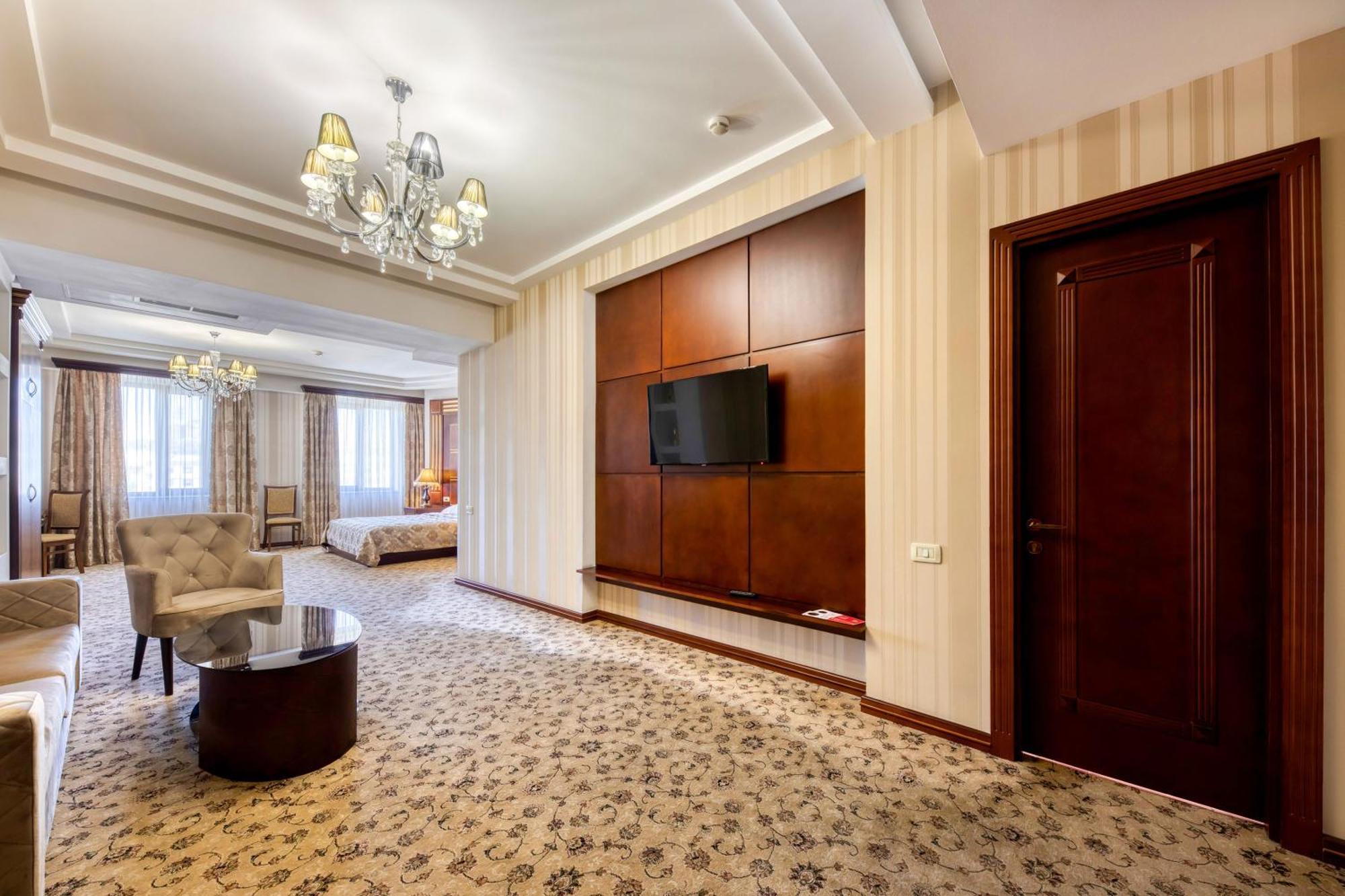 Spa Hotel Grace Forum Jerevan Rom bilde