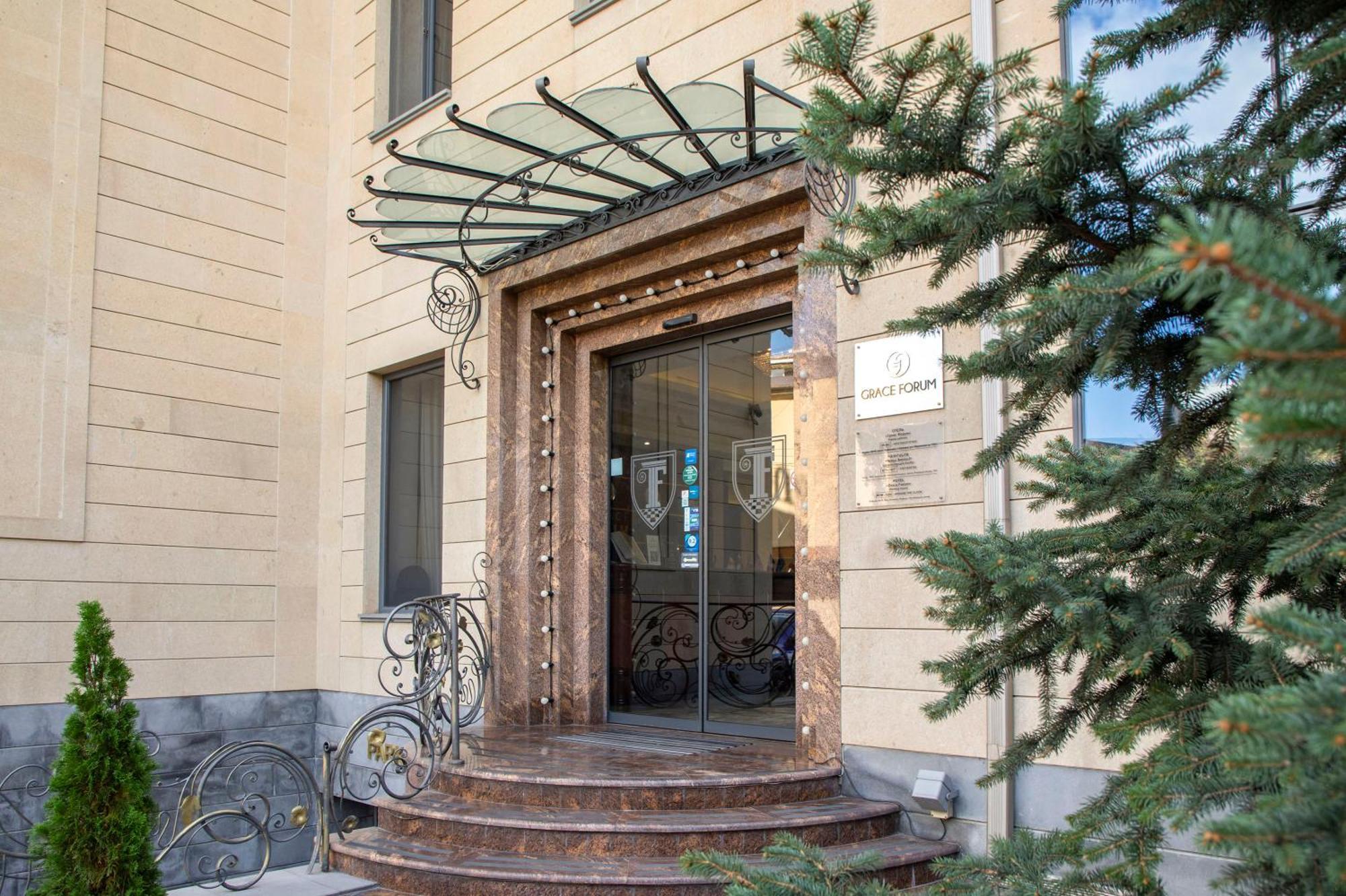 Spa Hotel Grace Forum Jerevan Eksteriør bilde