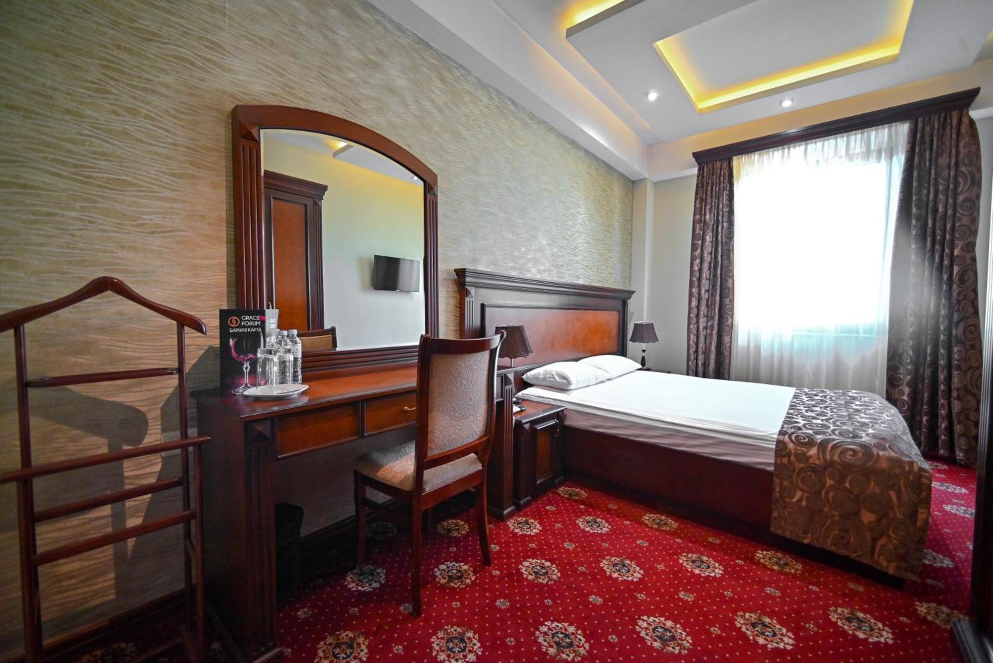 Spa Hotel Grace Forum Jerevan Eksteriør bilde